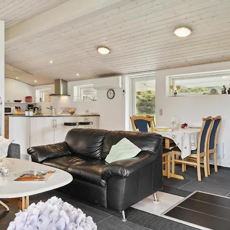 Σπίτι διακοπών Cozy In With Kitchen *